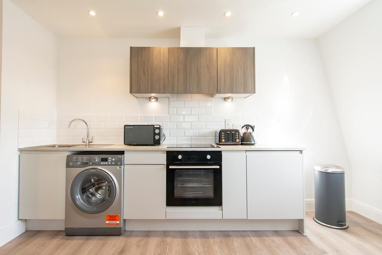 Modern 1 Bed Flat 2 Mins Walk From Restaurants Bars Clubs & Beach! Wow! Lägenhet Bournemouth Exteriör bild
